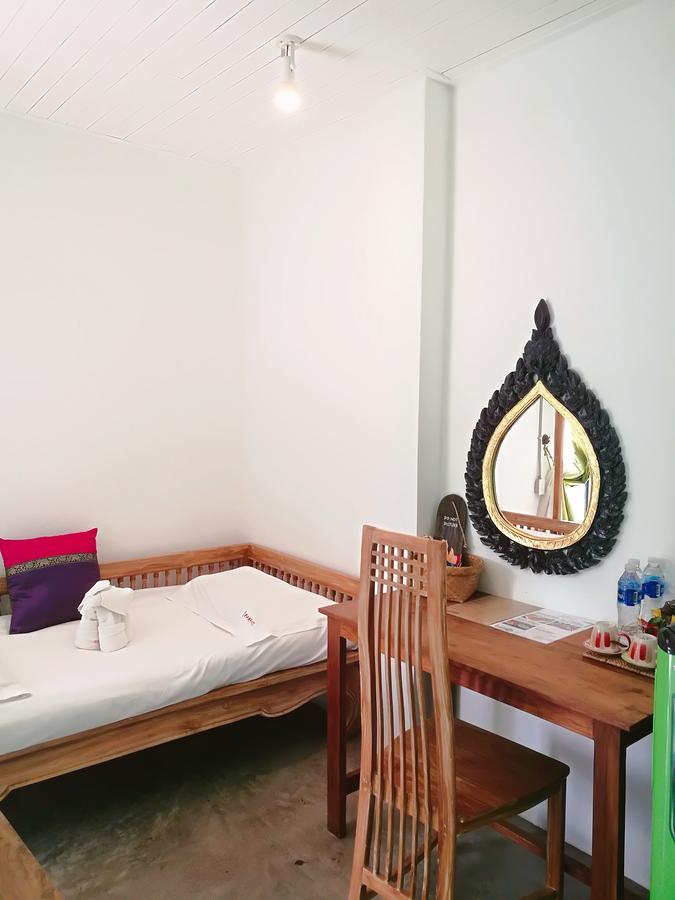 Garden Yard Inn Chiangmai Chiang Mai Bagian luar foto